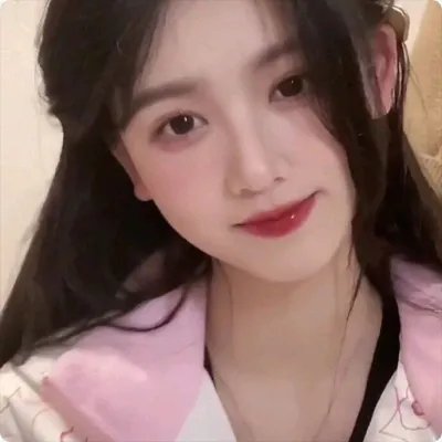 一脚踏上南天门，对面跪的全是神